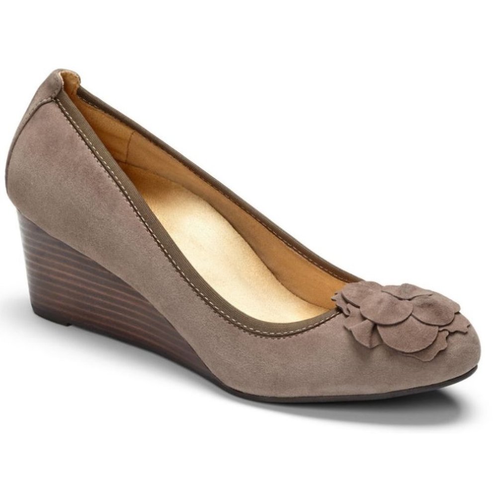 Vionic Hayes taupe wedge shoes size 8.5